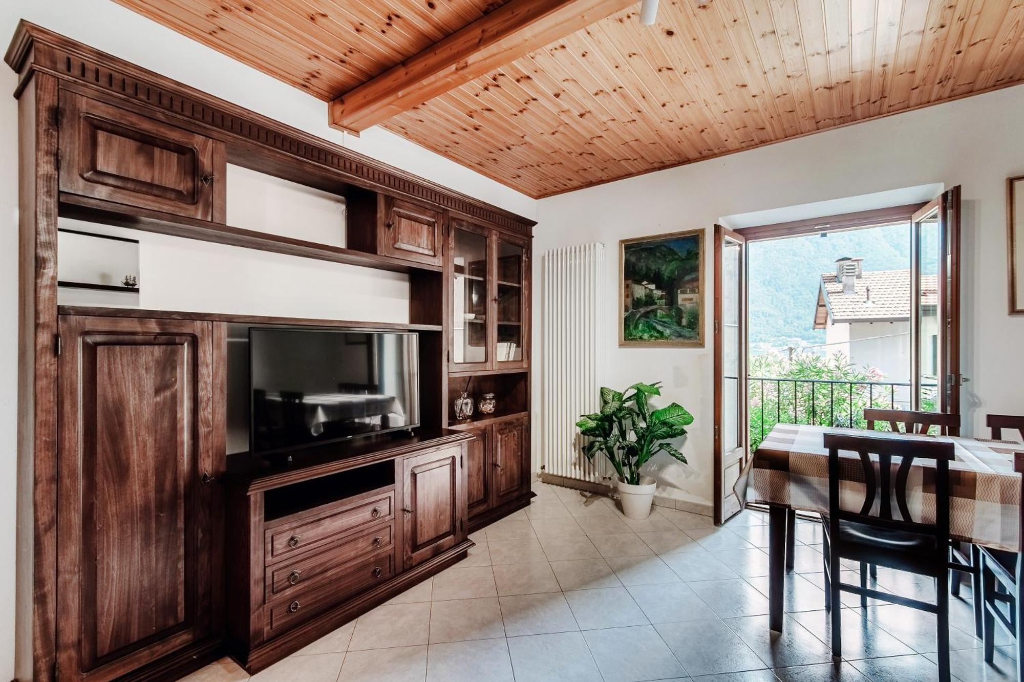 Delizioso Bilocale Vista Lago Colonno Luaran gambar